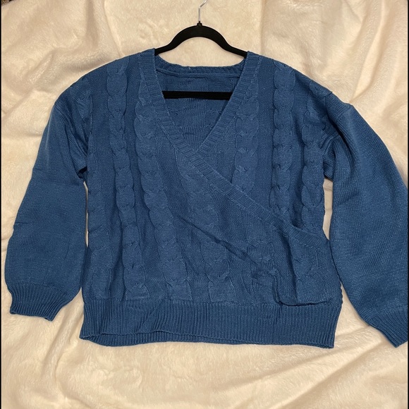 C.CLINE Blue Sweater - Size XL - Picture 1 of 5